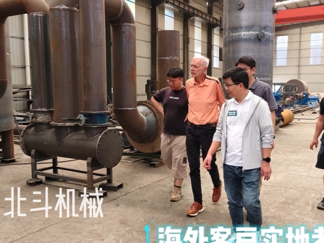 美国采购商考察绿色环保型美女裸体搞基网站